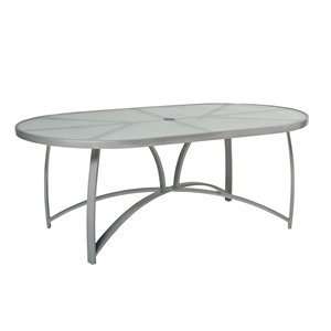  560674   Wyatt Oval Dining Table