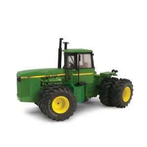    Ertl Collectibles 132 John Deere 8850 Tractor Toys & Games