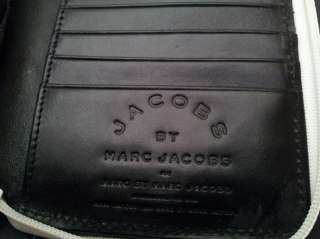 Marc by Marc Jacobs White Tonal Rubix Zip Around Wallet ★  