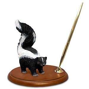  Skunk Pen Holder