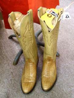 worth the wait vintage justin snakeskin ladies western boots 5b