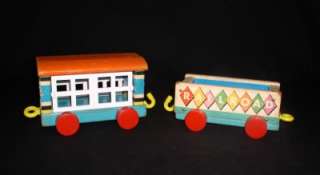   FISHER PRICE 999 WOODEN HUFFY PUFFY TRAIN CUTE PULL TOY 611  