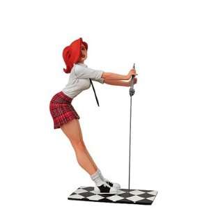    SDCC 2009 Exclusive PVC Statue Red Skirt Dawn Toys & Games