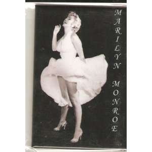  Marilyn Monroe Dress Flies Magnet 
