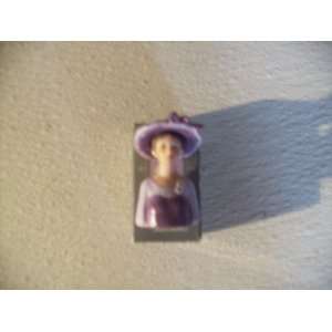  Avon Vintage American Fashion Thimble Porcelain 