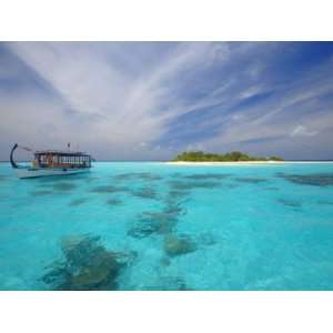  Dhoni and Deserted Island, Maldives, Indian Ocean, Asia 