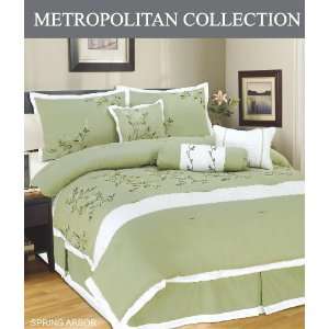   Filled 7 Piece Queen Comforter Set in Classic Spring Arbor Design