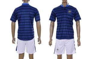 Soccer Uniform PUMAS UNAM Size LARGE  