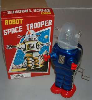 ROBOTS  Robot Space Trooper Tin Clockwork Model  