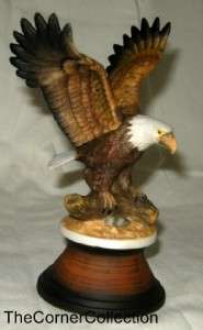 ABBEY COLLECTIONS SMALL PORCELAIN EAGLE STATUE   WINGS RAISED  
