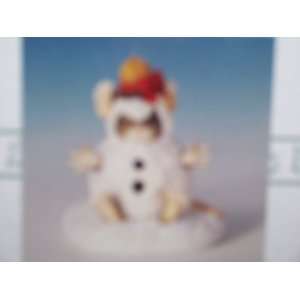 Charming Tails Mackenzie the Snowman  1997 NALED Exclusive  
