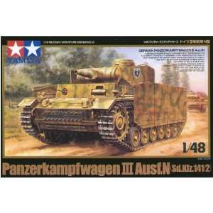 PanzerKampfwagen III Ausf N SdKfz 141/2 Tank 1 48 Tamiya 