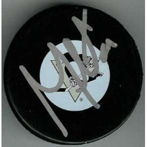  Maxime Talbot Autographed Puck   2009 CUP   Autographed 