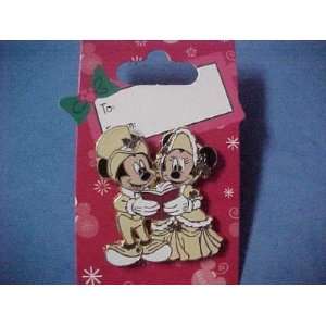   Pin/Mickey & Minnie Victorian Christmas Carolers 
