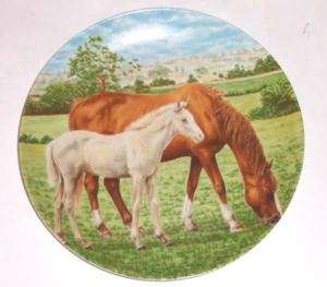 KAISER W. GERMANY HORSES PLATE 7 5/8 GOLDEN CROWN  