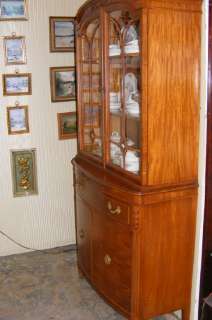 ANTIQUE 1930S SATINWOOD DINING ROOM SUITE  