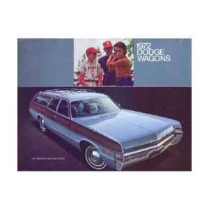    1972 DODGE STATION WAGON Sales Brochure Literature Book Automotive