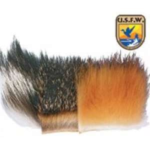 Fly Tying Material   Fox Fur Patch   silver small  Sports 
