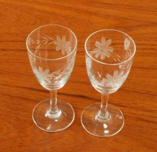 Vintage Crystal Liquor Shot Glasses Crosshatch Flower  