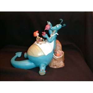   Disney WDCC Reluctant Dragon The More The Merrier 