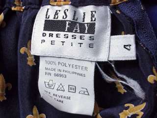 This listing is for an Leslie Fay Navy Skirt with Fleur de Lis Print 
