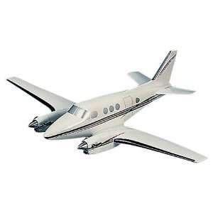  C 90 King Air   1/32 scale model Toys & Games