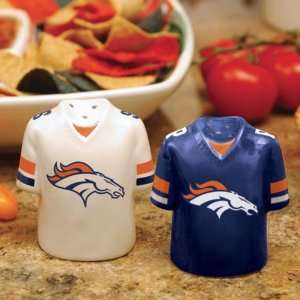  Denver Broncos Gameday Salt and Pepper Shakers Sports 