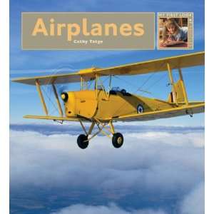  Airplanes (My First Look At Vehicles) (9781583415252 