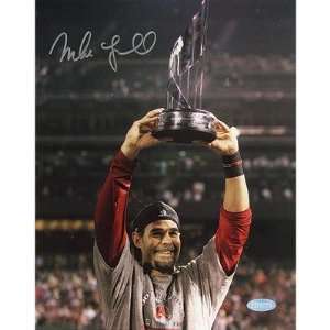  Steiner Sports LOWEPHS008004 Mike Lowell with 07 WS MVP Trophy 