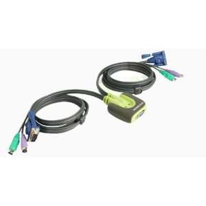  IOGear PS/2 KVM Switch with built in cables Electronics