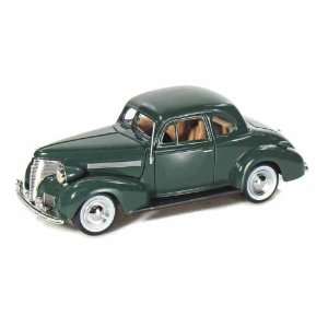  1939 Chevy Coupe 1/24 Green Toys & Games