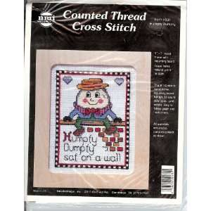   Stitch Kit, Humpty Dumpty #931, with frame Arts, Crafts & Sewing