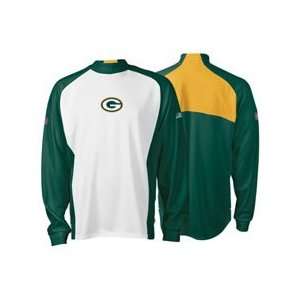 Green Bay Packers NFL Logo Play Dry Mock Turtle Neck  