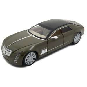    2003 Cadillac 16 Sixteen Diecast Car Model 1/32 Green Toys & Games