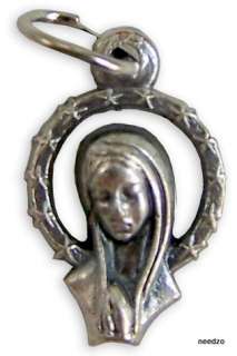 Silver Medal Pendant Praying Mother Jesus Virgin Mary  