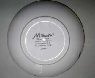 MIKASA Fashion Plate Soup, Cereal Bowl ~ DW102 Reggae, White & Black 