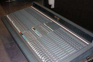 Soundcraft SM16 Monitor Console with Road Case  