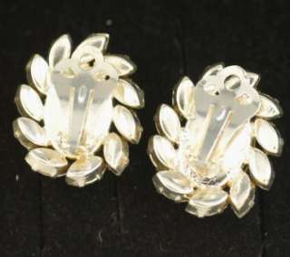 VISIT OUR STORE FOR 100S OF  VINTAGE JEWELRY ITEMS**