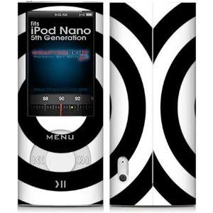  iPod Nano 5G Skin Bullseye Black and White Skin and Screen 