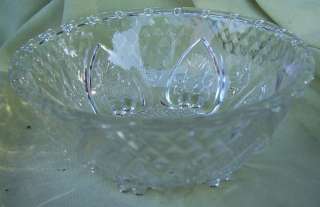 VINTAGE CLEAR PRESSED GLASS BOWL / FLOWER  UPSIDE DOWN HEART DESIGN 