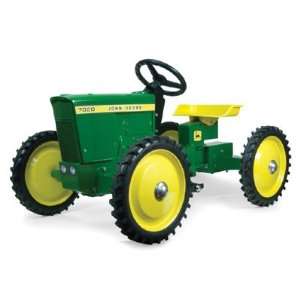  John Deere 7020 4WD Steel Pedal Tractor Toys & Games