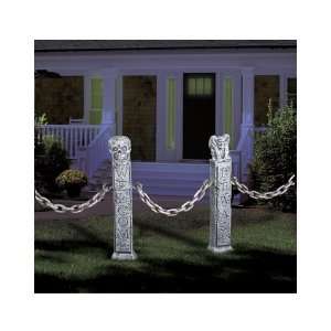  Fence Post With Chains Patio, Lawn & Garden