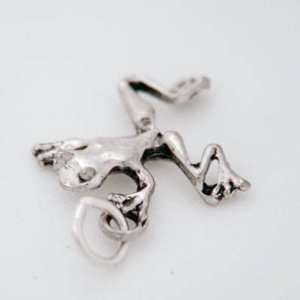  Silver Leaping Frog Charm Pendant Arts, Crafts & Sewing