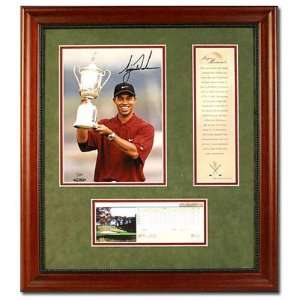 Tiger Woods Major Moments Collection   2002 US Open   Framed 16x20 