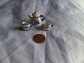 Ganz miniatures Tea Set mini delft blue color china 6 pieces  