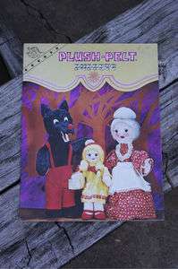 Plush Pelt Puppets Sewing Projects Vintage Craft Pattern Booklet 1970 