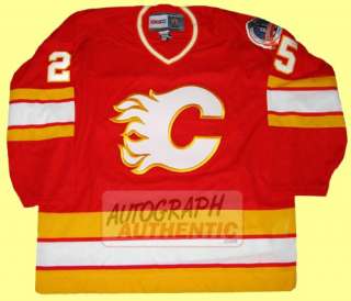 Autographed Joe Nieuwendyk Calgary Flames Jersey (red)  