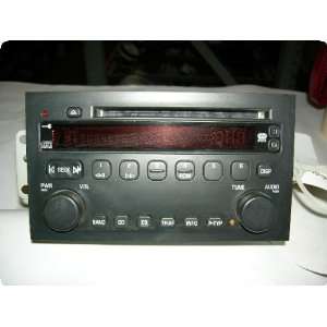   04 05 AM FM stereo CD player programmable equalizer U1P Automotive