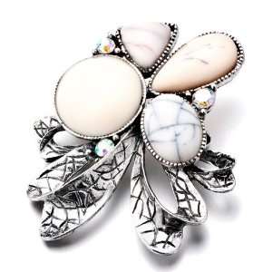  White Stone Flower Like Leaf Clover Brooches And Pins 